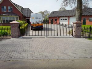 Geautomatiseerde poort met de Fadini Kit COMBI 740