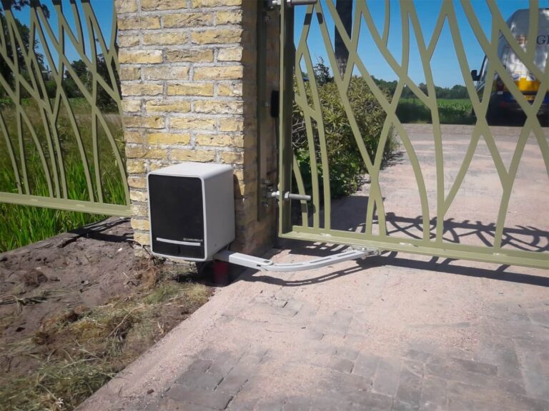 Poort automatiseren met de Kit CONDOR 350 van Comunello