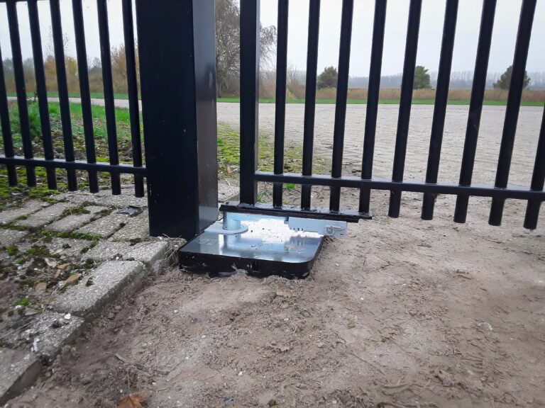 Comunello Kit EAGLE ondergrondse poortopener met zwarte motorbak