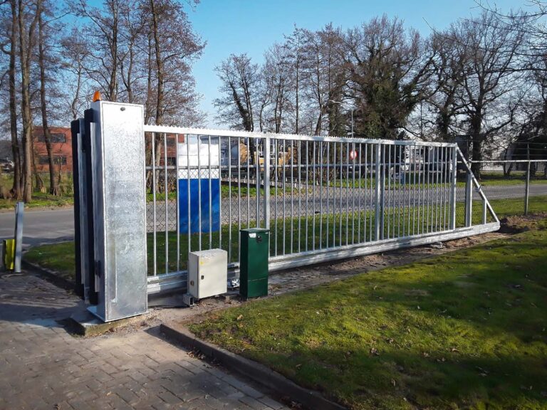 Schuifpoort automatiseren met de Fadini KIT MEC 200