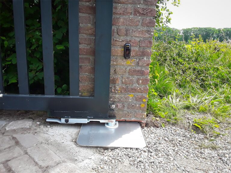 Poort automatiseren met de Kit EAGLE van Comunello