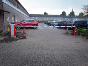 Parkeerterrein afsluiten met Fadini BAYT 980 slagbomen