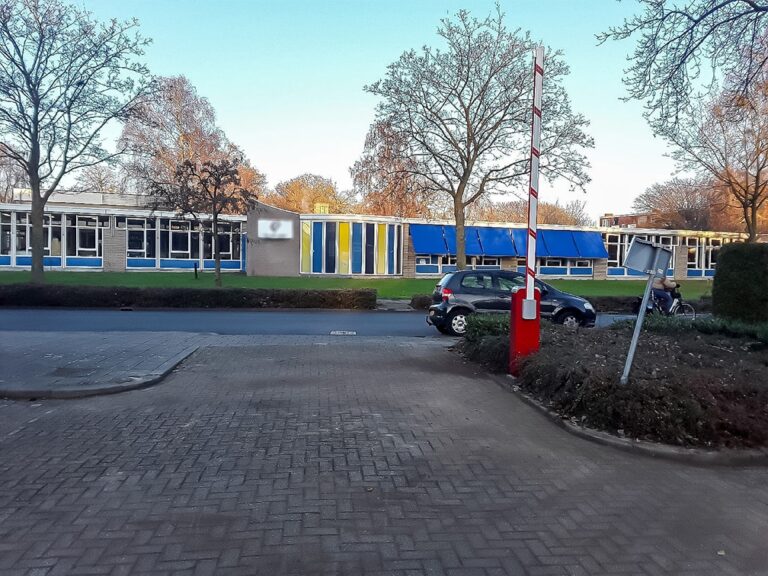 Parkeerterrein afsluiten met Comunello LIMIT 500 slagboom