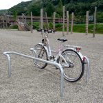 Fietsbeugel - Rond staal - H 850 mm - B 1600 mm - Verzinkt - Beton