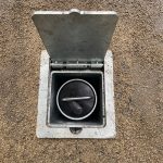 Handmatig inzinkbare paal met reflectie