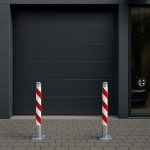 Inzinkbare paal met reflectie voorbeeld