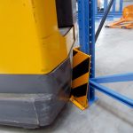 Aanrijdbescherming stelling - Kantelbaar - Staal - 400 mm hoog - 160 mm diep - Geel zwart