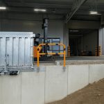 Schake beschermbeugel - Geel zwart - 60 mm - Met dwarsbalk voor muurbevestiging