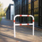 Schake fietssluis fietsbeugel met dwarsbalk en voetplaat sfeerafbeelding