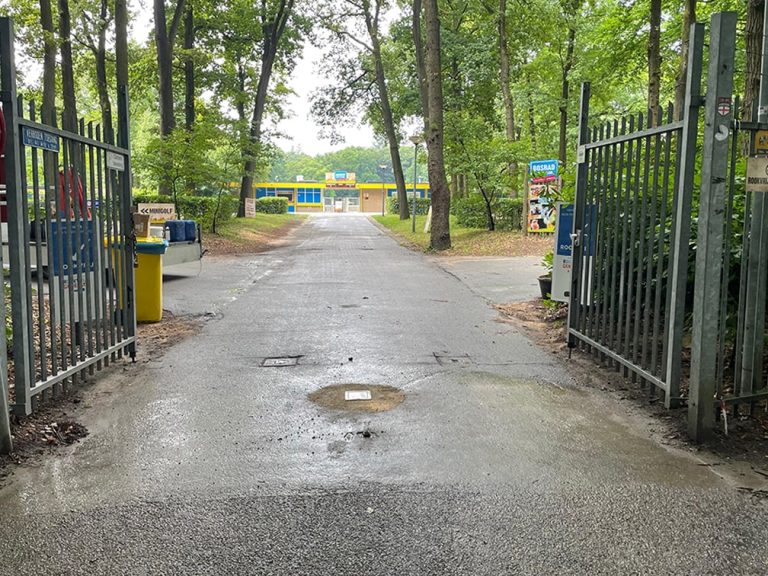 Marshalls handmatig bedienbare inzinkbare verkeerspaal bollard met reflectie