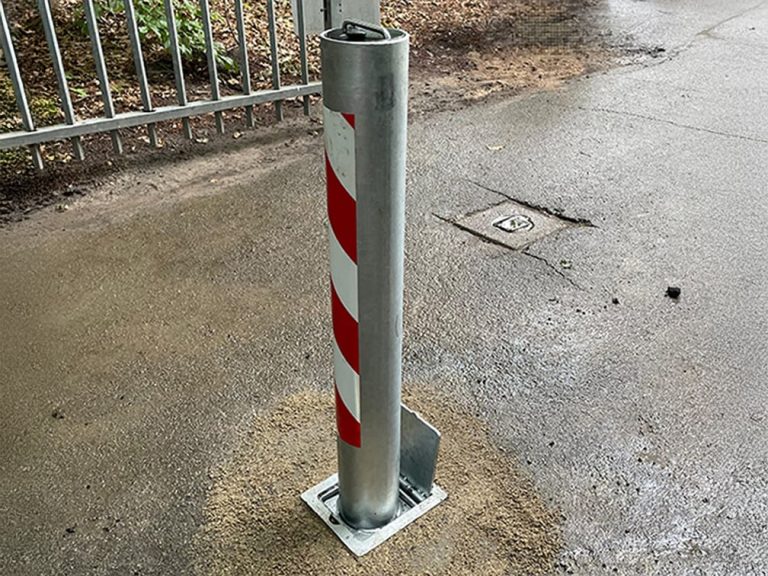 Marshalls handmatig bedienbare inzinkbare verkeerspaal bollard met reflectie