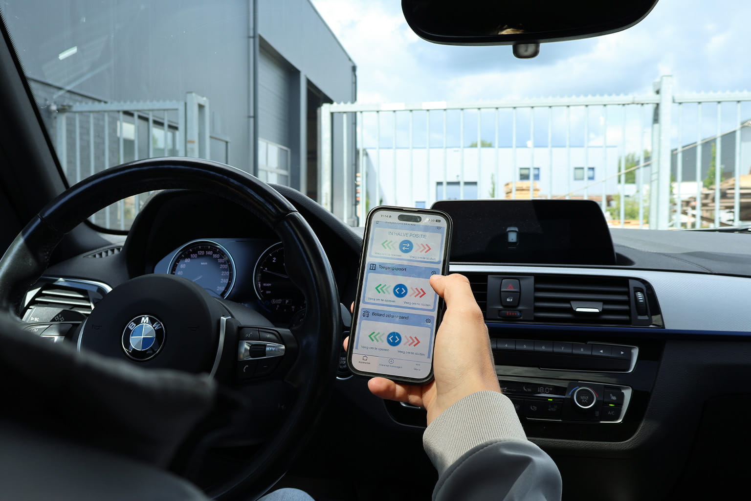 GSM module voor het openen van poorten met telefoon (1)