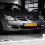 Thumbnail of http://Inzinkbare%20verkeerspalen%20voor%20garage.%20Foto%20Ilse%20Kors,%20Geran%20Handel%20BV
