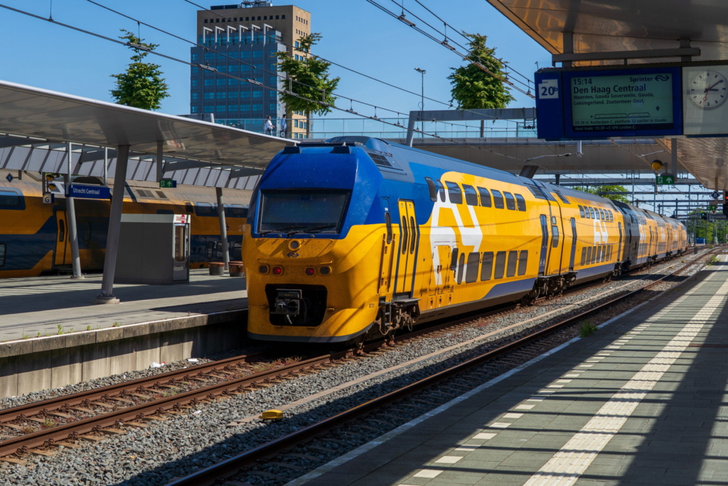 Utrechtcentraal station ns trein beveiliging en toegangscontrole hekwerk (1)