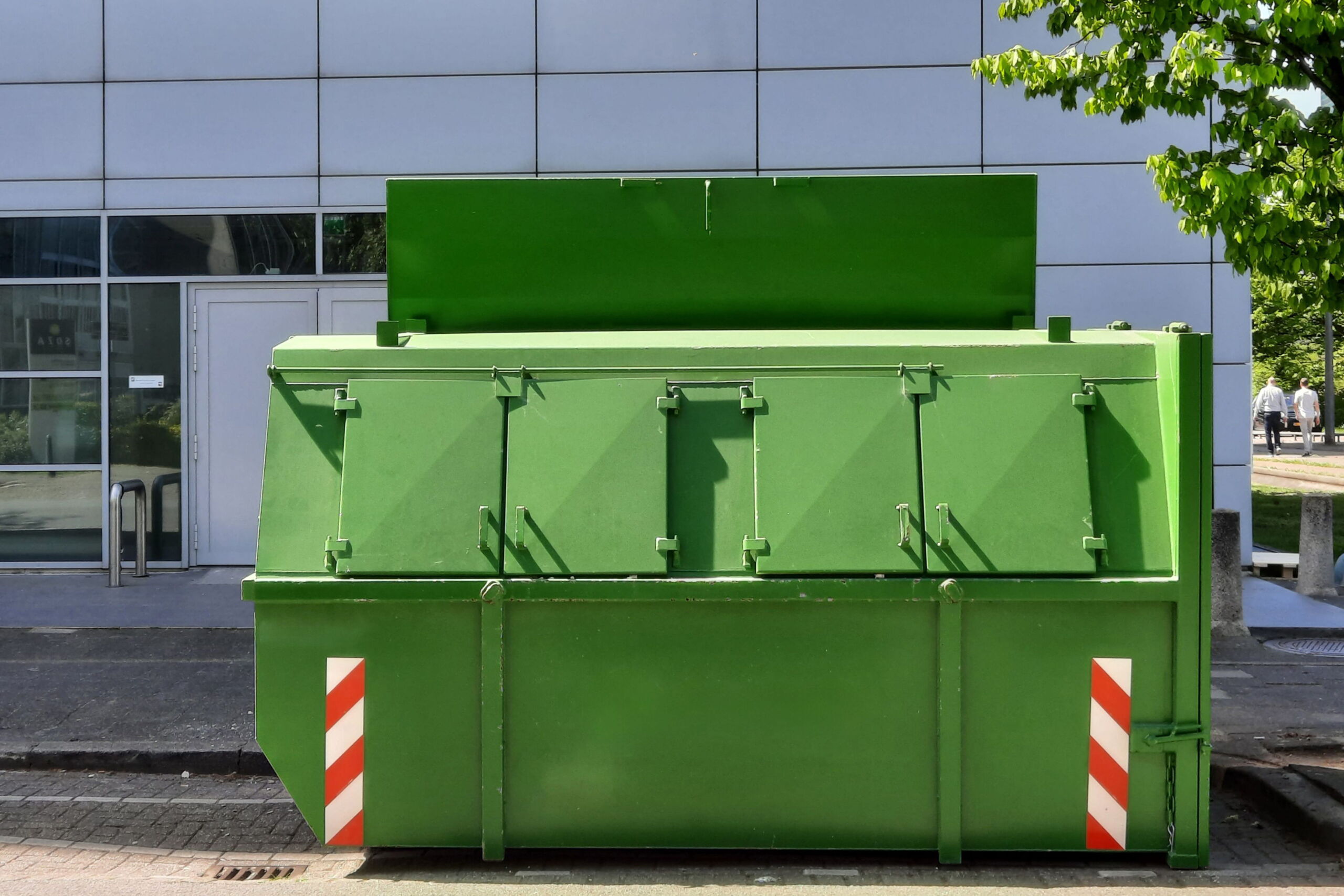 Afvalbrengstations en milieustraten