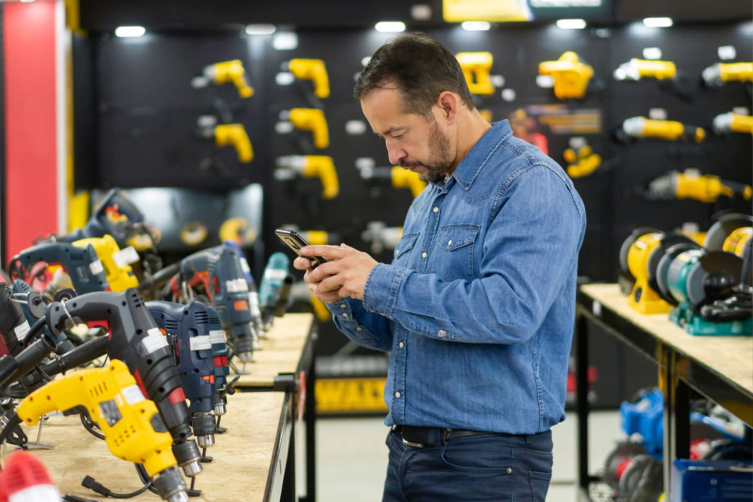 Bouwmarkten en technische groothandels