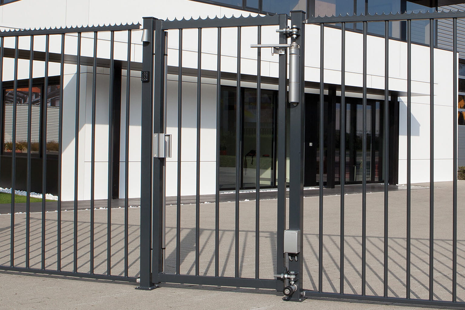 magneetsloten voor musea toegangscontrole personeel